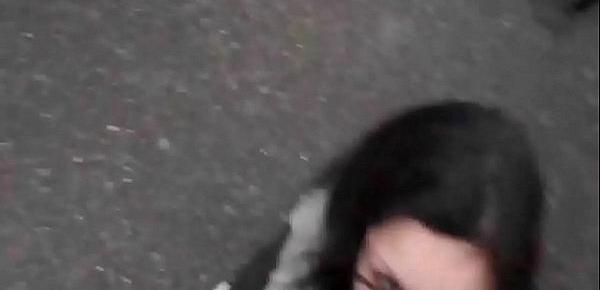  amateur suck and swallow on road
